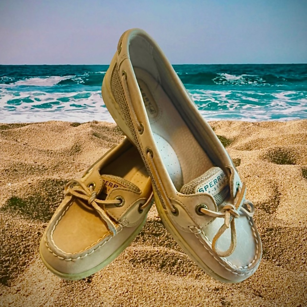 Summer classics ☀️ SPERRY TOPSIDERS size 7